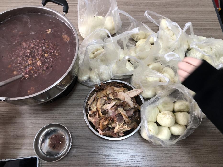 Pekerja Zemeijia Meraikan Pesta Laba