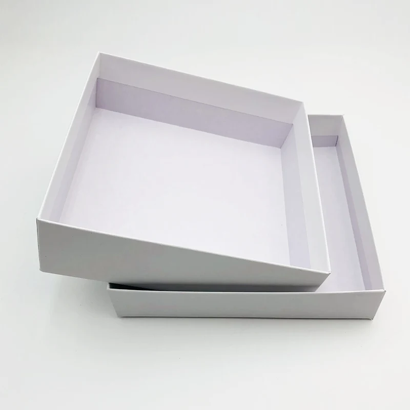 white top and bottom box in China